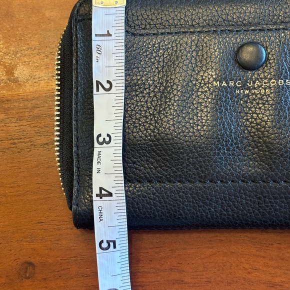 Marc Jacobs Empire City Leather Wristlet - Picture 5 of 12